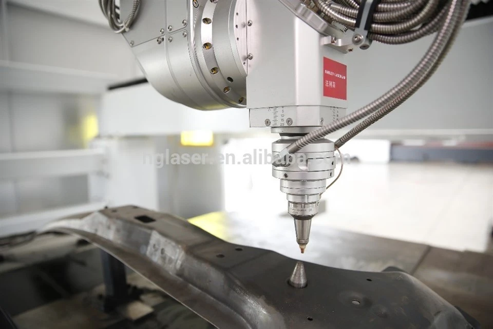 3D Robot Laser Cutting Machine